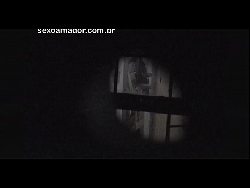 ❤️ Блонді таємно знімає на відео сусідський вуайерист, прихований за порожнистими цеглами ️ Секс-відео на uk.appassistance.ru